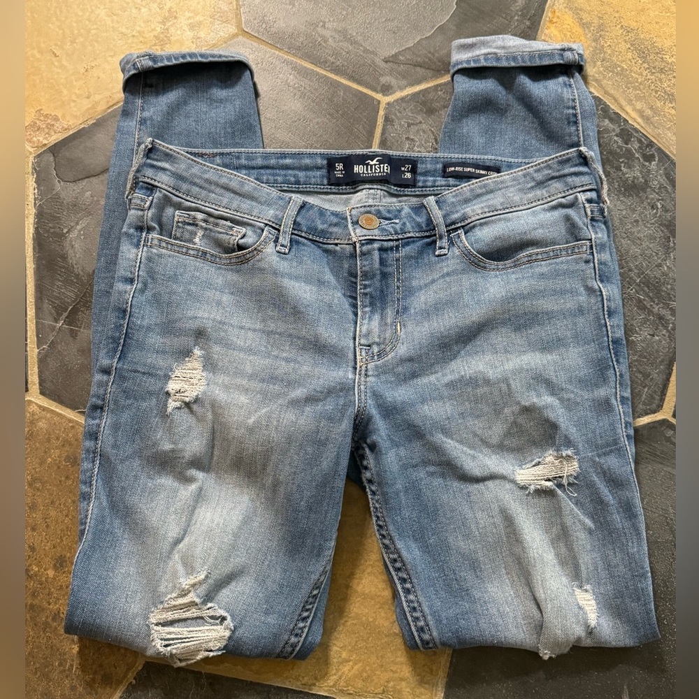 Hollister ripped jeans, size 5R